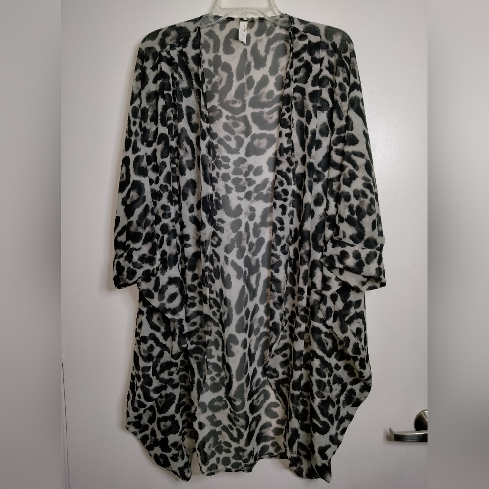 L Love (One Size) Multicolored Animal Pattern Semi-sheer Open Kimono Cardigan